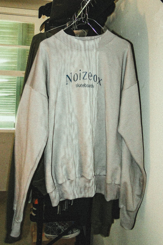 noizeox skateboards crewneck (stone)